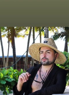 Amir - Male escort in Dubai Photo 5 of 8