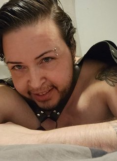 Amir - Transsexual escort in Vancouver Photo 3 of 7