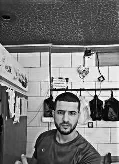 Amir Top - Male escort in Riyadh Photo 3 of 3