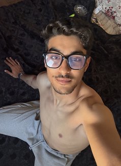 Amir - Male escort in Jeddah Photo 25 of 25