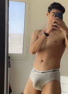 Amir - Male escort in Riyadh Photo 23 of 24
