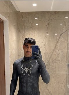 Amir - Male escort in Jeddah Photo 9 of 9