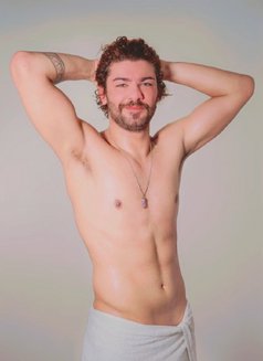 Amir - Acompañantes masculino in Abu Dhabi Photo 1 of 3