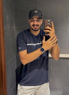 Amir v. I. P - Male escort in Jeddah Photo 2 of 5