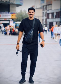 Amir v. I. P - Male escort in Jeddah Photo 3 of 5