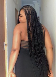 Amira - adult performer in Muscat Photo 1 of 4