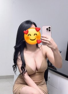 Amira Arabic Beauty in Jvc - escort in Dubai Photo 9 of 11