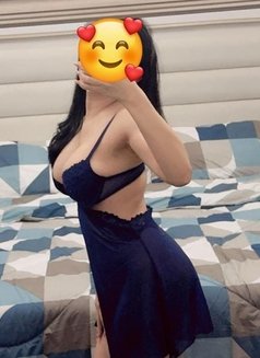 Amira Arabic Model - escort in Dubai Photo 2 of 12