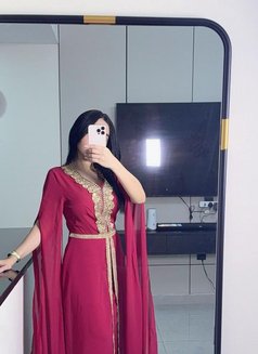 Amira Arabic Model - puta in Dubai Photo 7 of 15