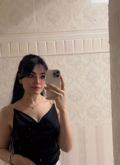 Amira - puta in Muscat Photo 5 of 5