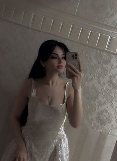 Amira - escort in Muscat Photo 4 of 7