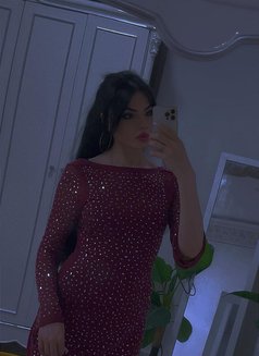 Amira - escort in Muscat Photo 6 of 8
