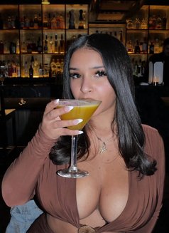 Amira - escort in Muscat Photo 3 of 3