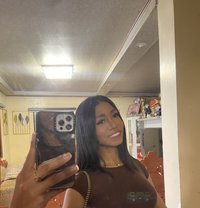 Amira/cumshow /Meet Up/private Channel - Transsexual escort in Manila