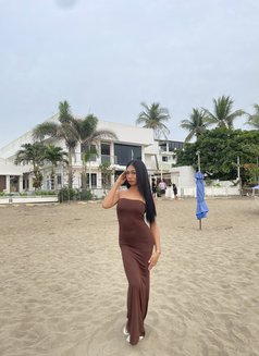 Amira/cumshow /Meet Up/private Channel - Transsexual escort in Manila Photo 8 of 11