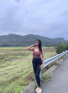 Amira/cumshow /Meet Up/private Channel - Transsexual escort in Manila Photo 10 of 11