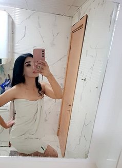 Verified Russian Russian escort gurgaon - puta in Gurgaon Photo 1 of 2