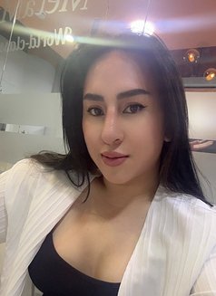 Amira - Acompañantes transexual in Dubai Photo 6 of 8