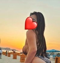 Amira independent outcall - puta in Dubai Photo 10 of 10