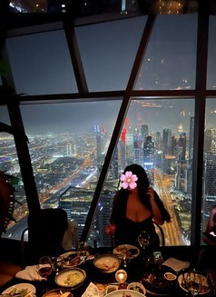 Amira independent - puta in Dubai Photo 10 of 10
