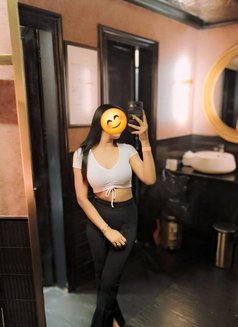 Amira - escort in New Delhi Photo 3 of 4