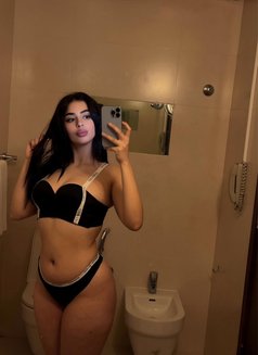 أميرة - escort in Abu Dhabi Photo 1 of 7