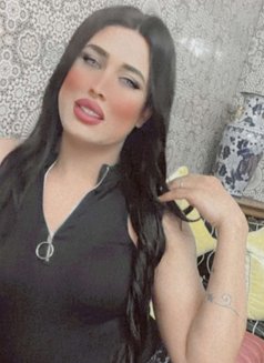 Amira - Transsexual escort in Casablanca Photo 3 of 5