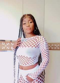 Amira - escort in Doha Photo 2 of 4