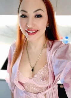 Amira Noor - puta in Dubai Photo 2 of 18