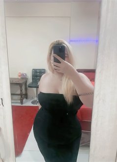 Amira queens of squirts - escort in Muscat Photo 15 of 15
