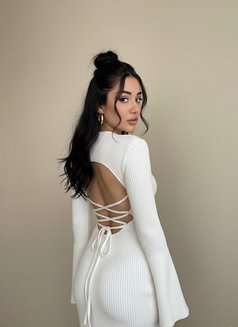 Amira - puta in Bangkok Photo 5 of 9