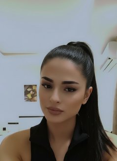 Amira - Transsexual escort in Riyadh Photo 3 of 5