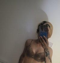 Amira - escort in Maidstone
