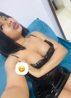 Amira - escort in Muscat Photo 1 of 2