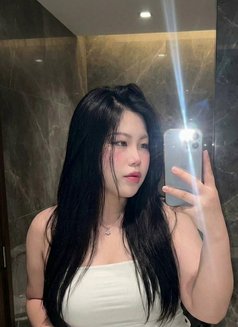 Amira - puta in Khobar Photo 6 of 10