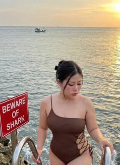 Amira - puta in Khobar Photo 7 of 10