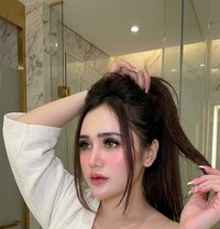 Amira - escort in Khobar Photo 4 of 8
