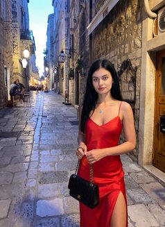 Amira - escort in Dubai Photo 5 of 7