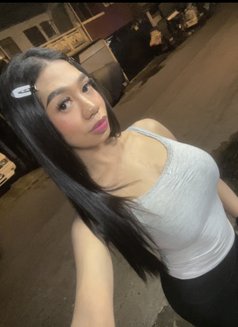 Amira7inch/cumshow/meet/private channel - Transsexual escort in Makati City Photo 19 of 19