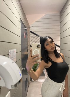 Amiraa Bigdick /Cumshow/private Channel - Transsexual escort in Manila Photo 5 of 8