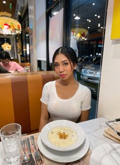 Amiraa Bigdick /Cumshow/private Channel - Acompañantes transexual in Manila Photo 3 of 5