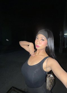 Amira7inch/cumshow/meet/private channel - Acompañantes transexual in Makati City Photo 2 of 12