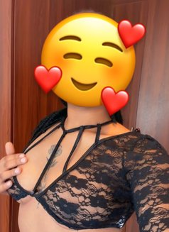 Amirah - escort in Nairobi Photo 1 of 5