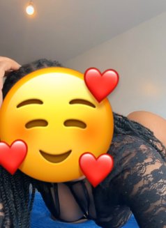 Amirah - escort in Nairobi Photo 2 of 5
