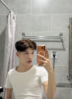 Amircheek - Male escort in Dubai Photo 4 of 4