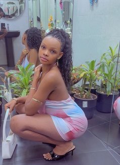 Amiria - escort in Doha Photo 4 of 6