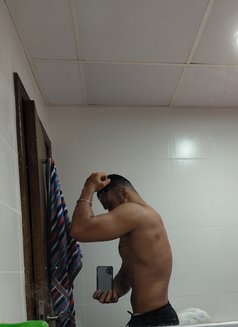 Amis - Male escort in Chandigarh Photo 5 of 8