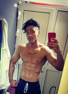 Amis massager - Acompañantes masculino in Amritsar Photo 13 of 17