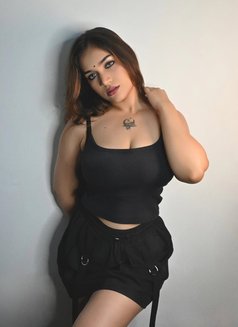 Amisha - escort in Hyderabad Photo 3 of 4