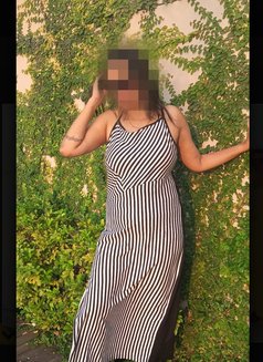 Amisha - escort in Hyderabad Photo 1 of 2